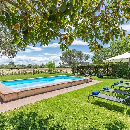 Can Avinent Villa *